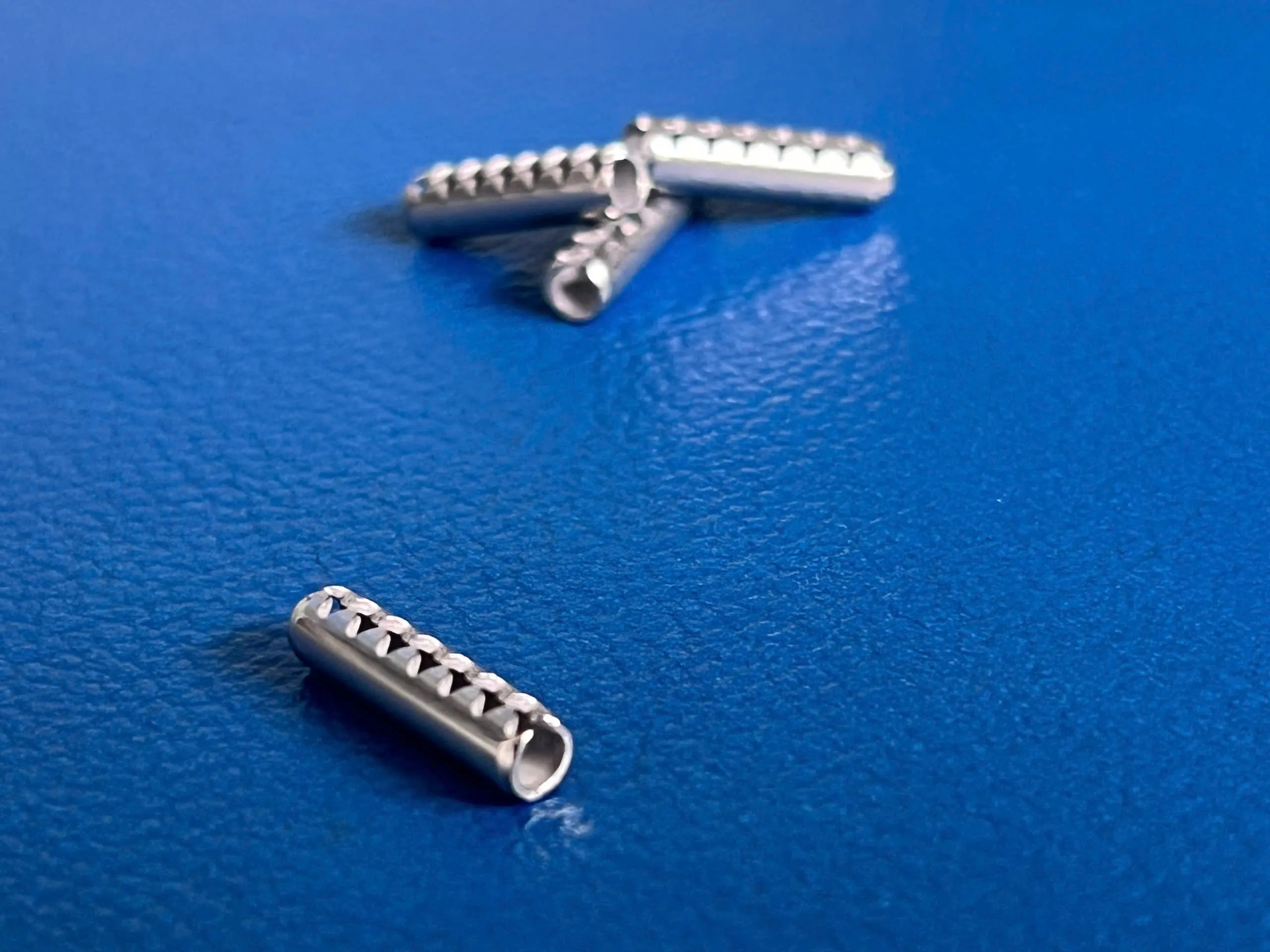 Chốt trụ lò xo sóng inox